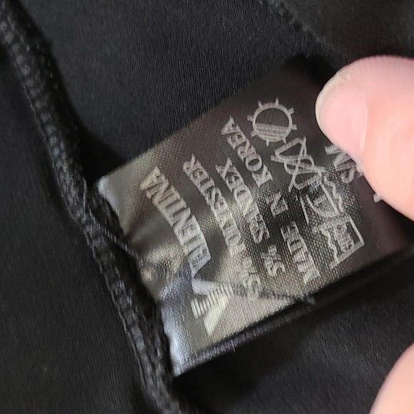 Vintage Black Valentina Capri leggings - Picture 2 of 3